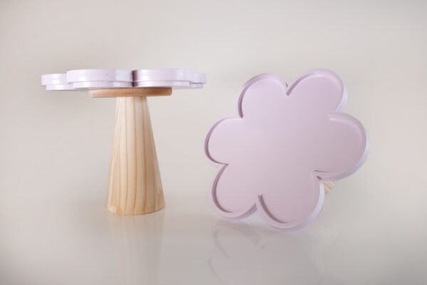 DAISY WOOD AND LILAC CAKE STAND