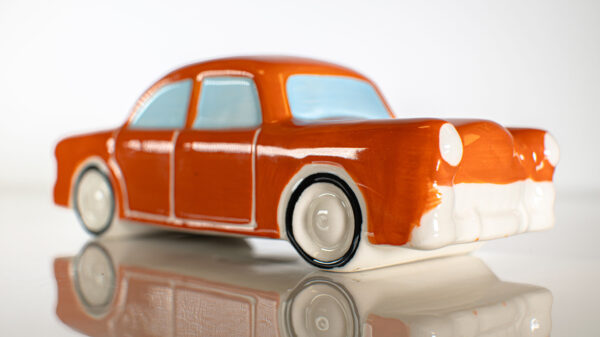 ORANGE PORCELAIN CAR