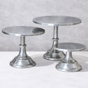 ROUND PEDESTAL CAKE STAND SILVER